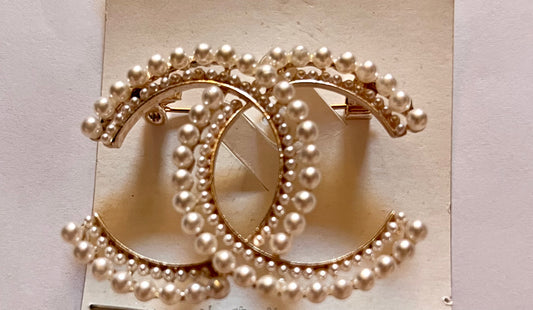 Elegant Pearl Double C Brooch Pin