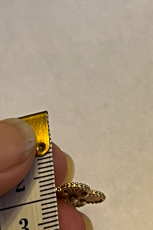 Elegant 18k Pure Solid Gold 4-leave Motif Diamond Cut Clover Pendant 1 gram